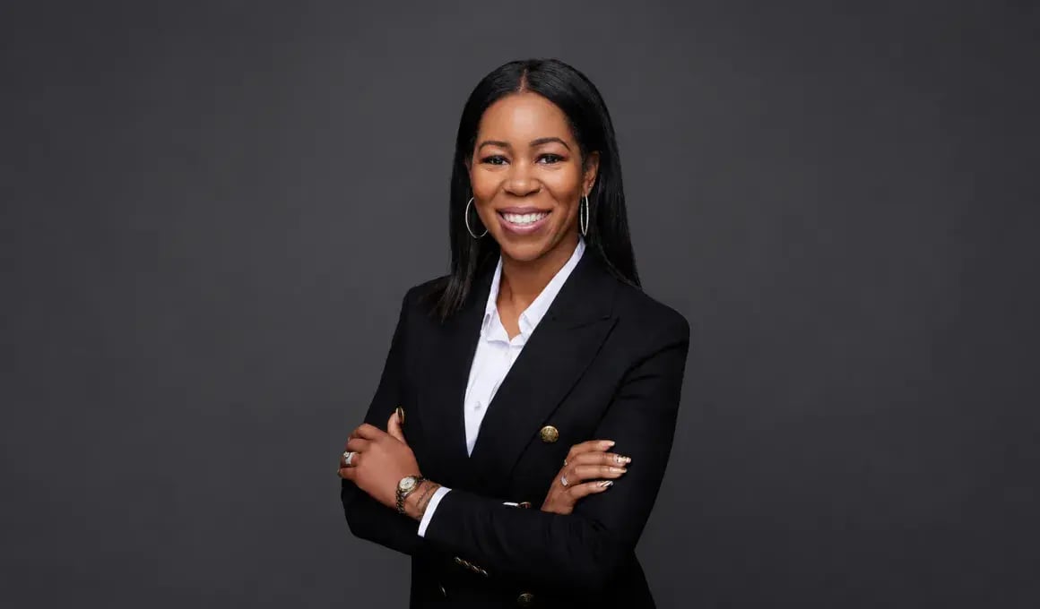 lashawnda-goffin-orange-142-headshot-16x9-1