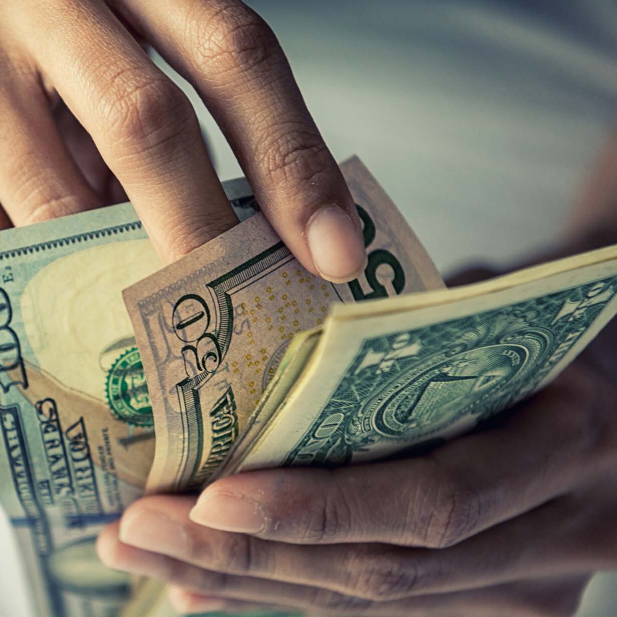 A Fast Cash Loan Provider Came to Orange 142 to Drive Qualified Loan Applications